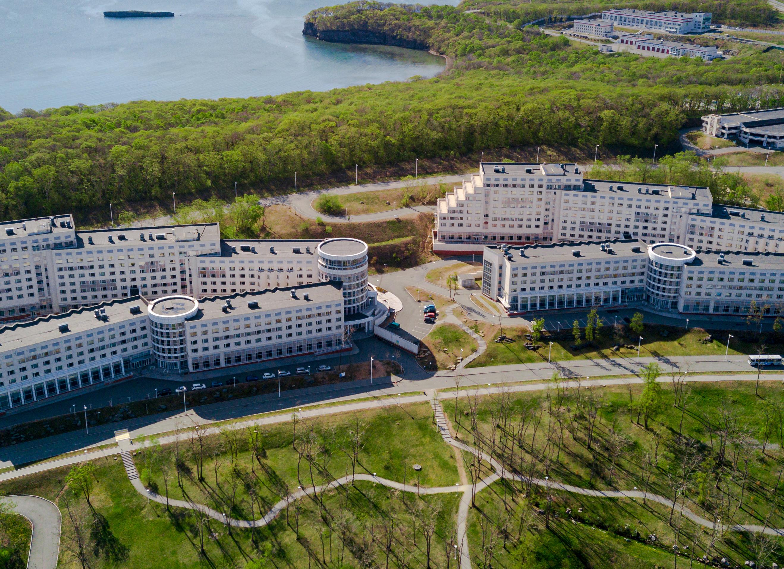 ДВФУ - город студентов на отдельном острове